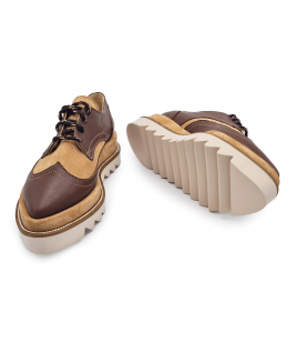 Oxford Shoes in Brown